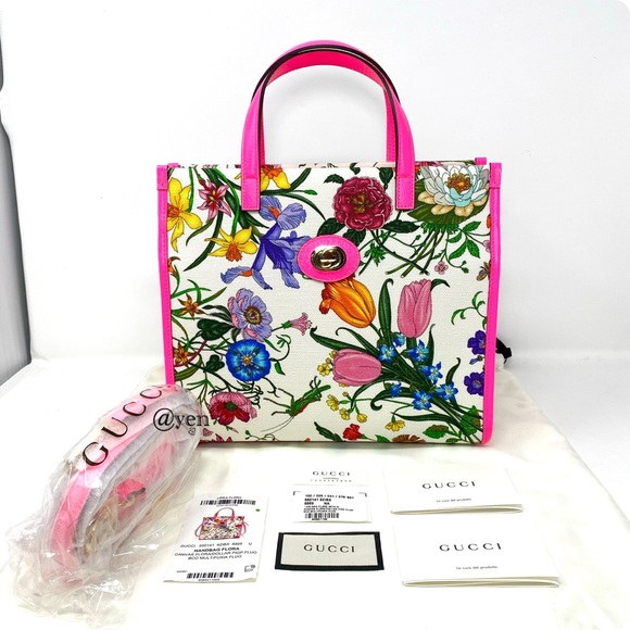 Gucci Handbags - Gucci 550141 Flora Canvas & Leather CrossBody Bag